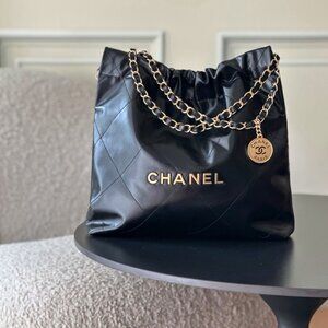 Chanel Chanel 22 shiny calfskin Chain Shoulder Bag Black Gold Metal Fitting Pro